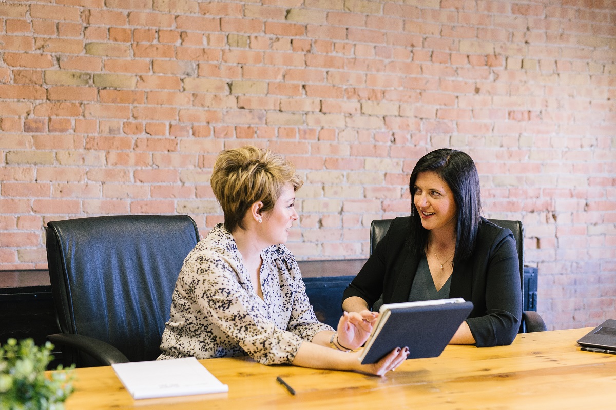 10 HR Solutions For Small Businesses